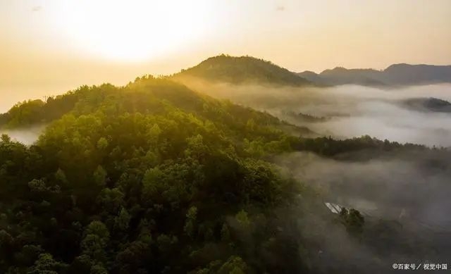 都昌县本应风景秀丽，却有着“江南第一戈壁滩”