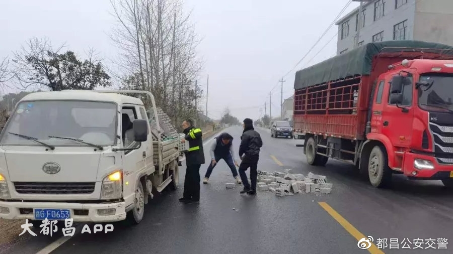 平安春运 交警同行】守护春运平安，都昌交警这样做...