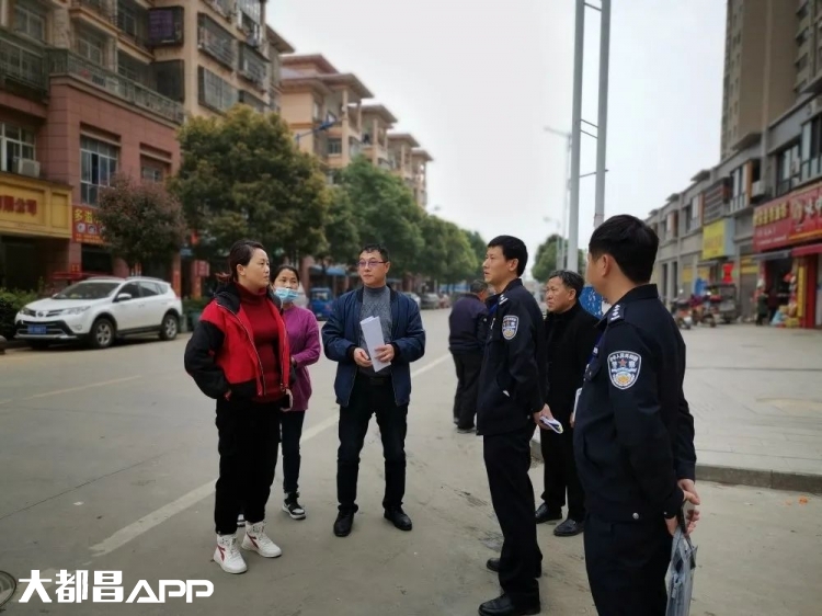 都昌城镇派出所：警民联络牌亦是警民“连心桥”