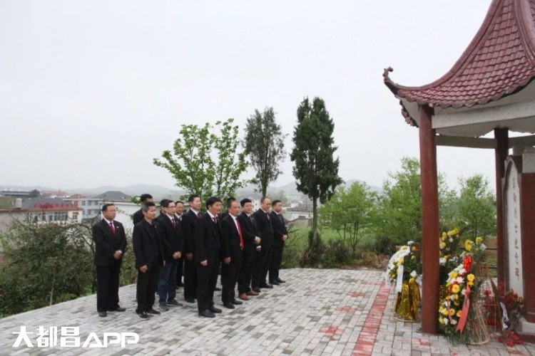 都昌法院：【清明祭英烈】缅怀革命先烈 传承红色基因