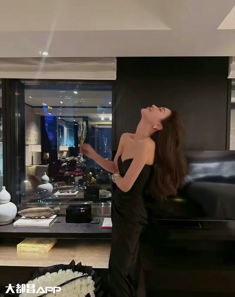 向上入圈-重庆市外围招聘-日结1万以上